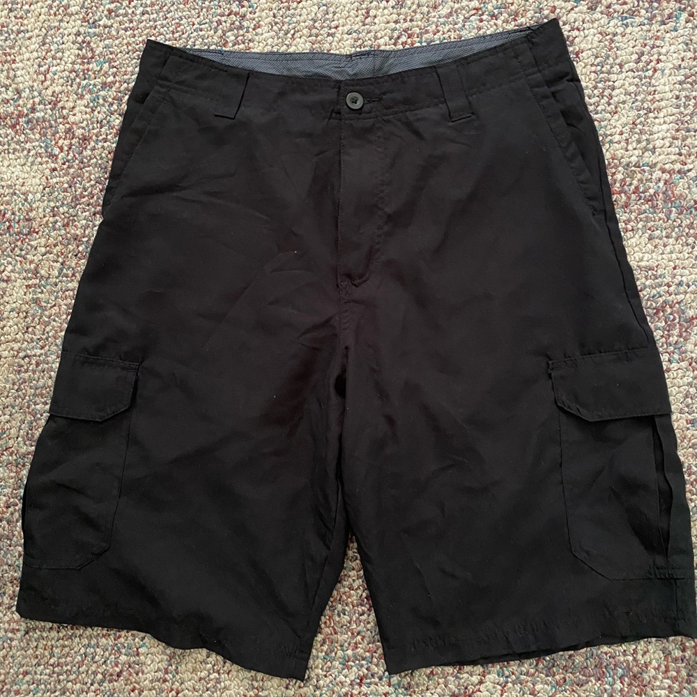 Black burnside cargo shorts